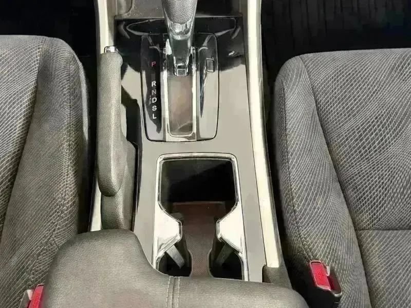 Used 2017 Honda Accord EX image 24
