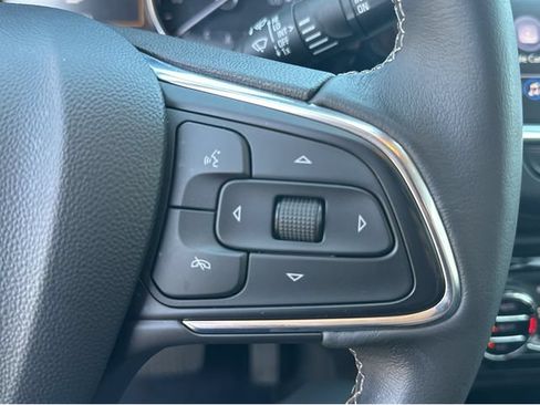 Used 2023 Buick Encore GX Select w/ Safety Package II FWD image 19