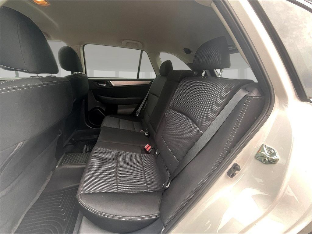 Used 2016 Subaru Outback 2.5i Premium AWD/4WD image 22