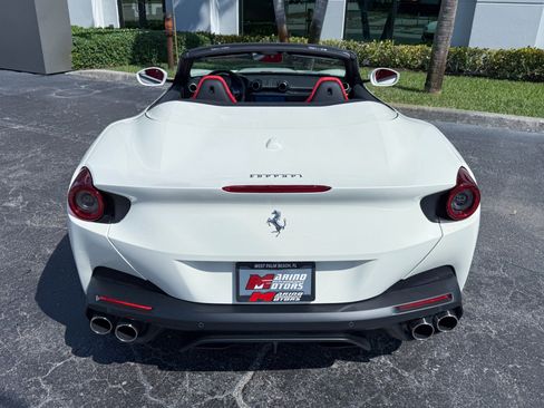 Used 2020 Ferrari Portofino image 16
