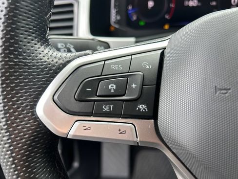 Used 2023 Volkswagen Atlas Cross Sport SEL R-Line AWD/4WD image 24