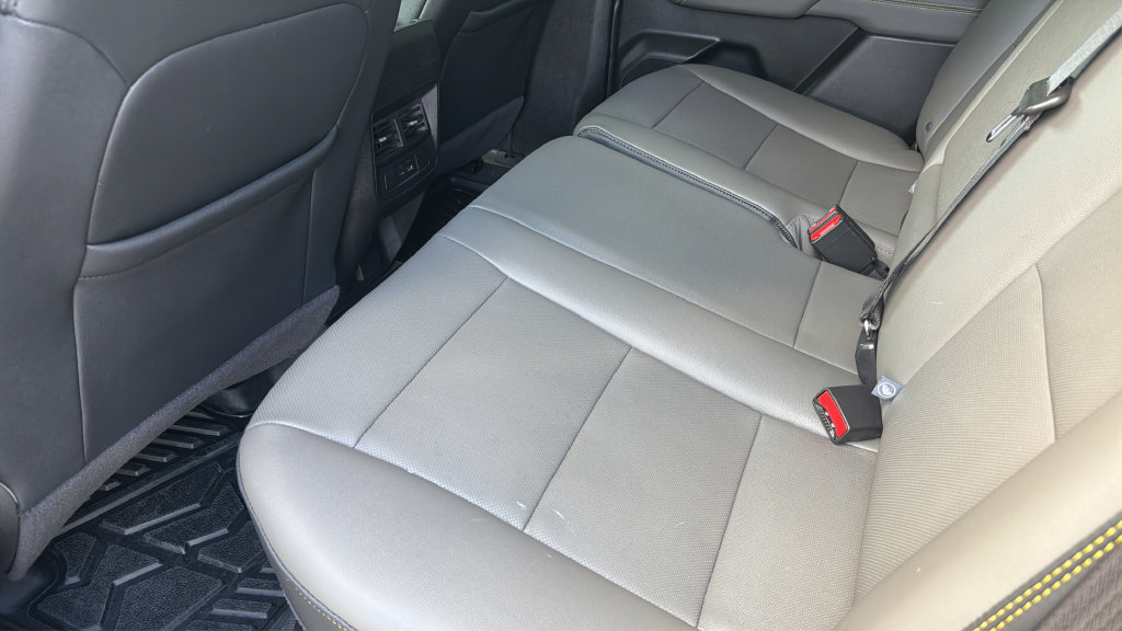 Used 2024 Chevrolet Colorado ZR2 w/ ZR2 Convenience Package III AWD/4WD image 25