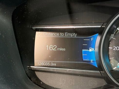 Used 2017 Ford Explorer XLT AWD/4WD image 35