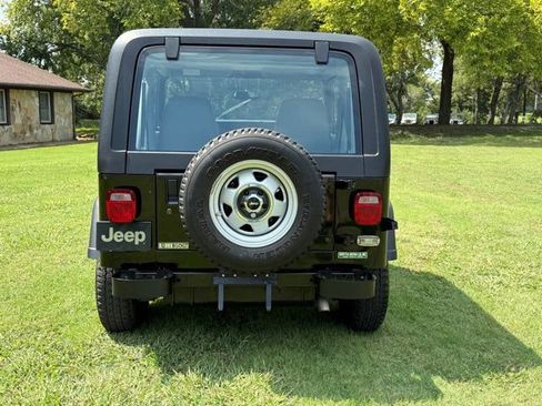 Used 1989 Jeep Wrangler 4WD image 4