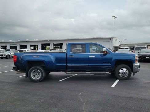 Used 2018 Chevrolet Silverado 3500 LTZ w/ Duramax Plus Package image 18