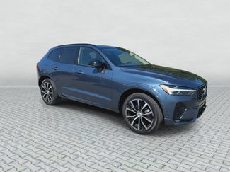 Used 2025 Volvo XC60 B5 Plus AWD/4WD video 2