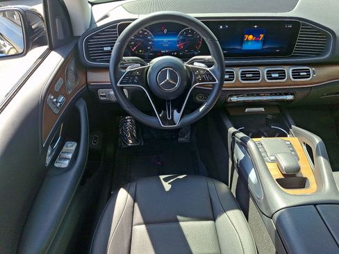 Used 2024 Mercedes-Benz GLE 350 4MATIC w/ AMG Line Exterior image 11