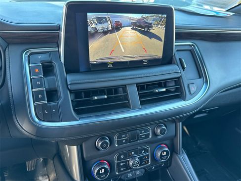 Used 2023 Chevrolet Suburban LT image 30