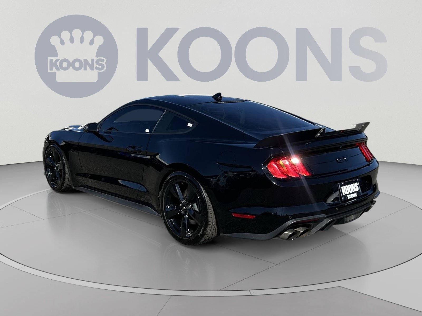 Used 2021 Ford Mustang GT Premium w/ Black Accent Package RWD image 8