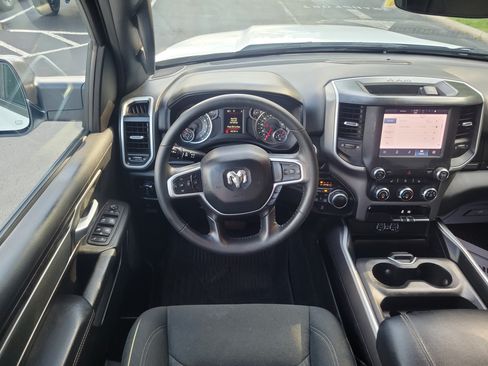 Used 2023 RAM 1500 Big Horn AWD/4WD image 9