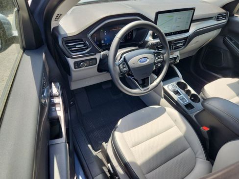 Certified 2024 Ford Escape SE FWD image 15