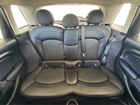 Used 2018 MINI Cooper 4-Door Hardtop FWD image 15