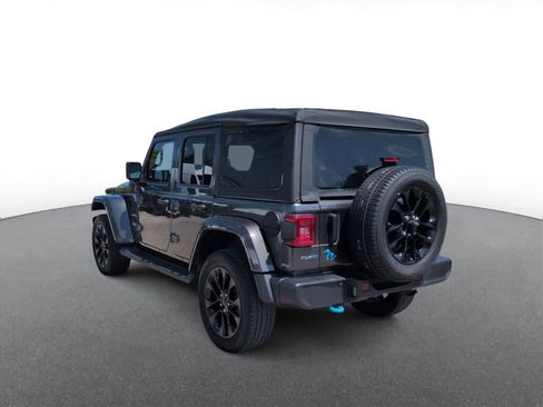 Certified 2022 Jeep Wrangler Unlimited Sahara AWD/4WD image 6