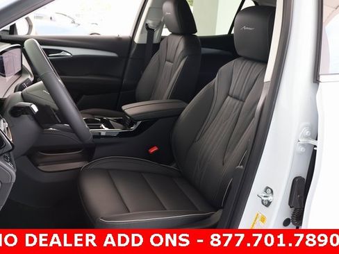 New 2025 Buick Envision Avenir image 13