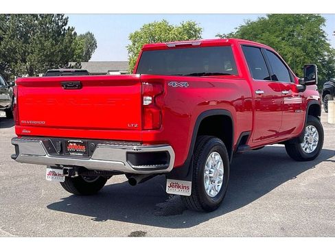 Used 2023 Chevrolet Silverado 2500 LTZ AWD/4WD image 15