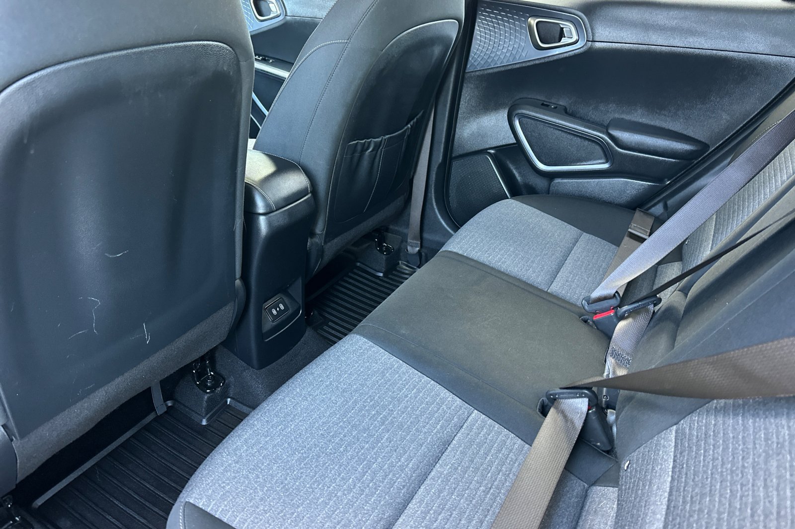 Used 2023 Kia Soul EX FWD image 12