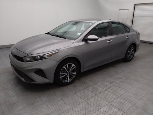 Used 2024 Kia Forte LXS FWD image 2