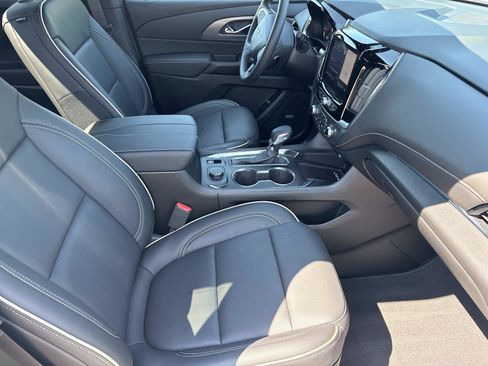 Used 2023 Chevrolet Traverse Premier w/ Redline Edition FWD image 37