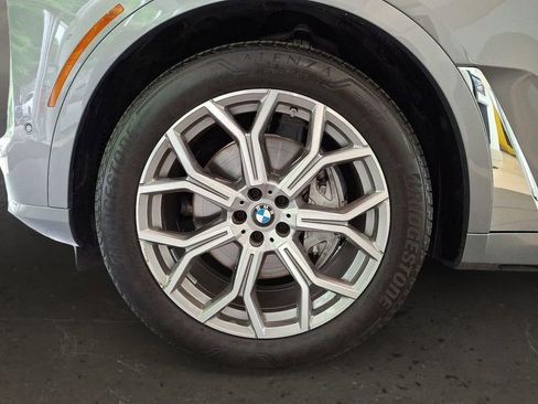 Certified 2025 BMW X7 xDrive40i image 8