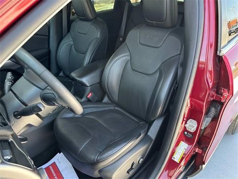 Used 2021 Jeep Cherokee Latitude Lux image 47