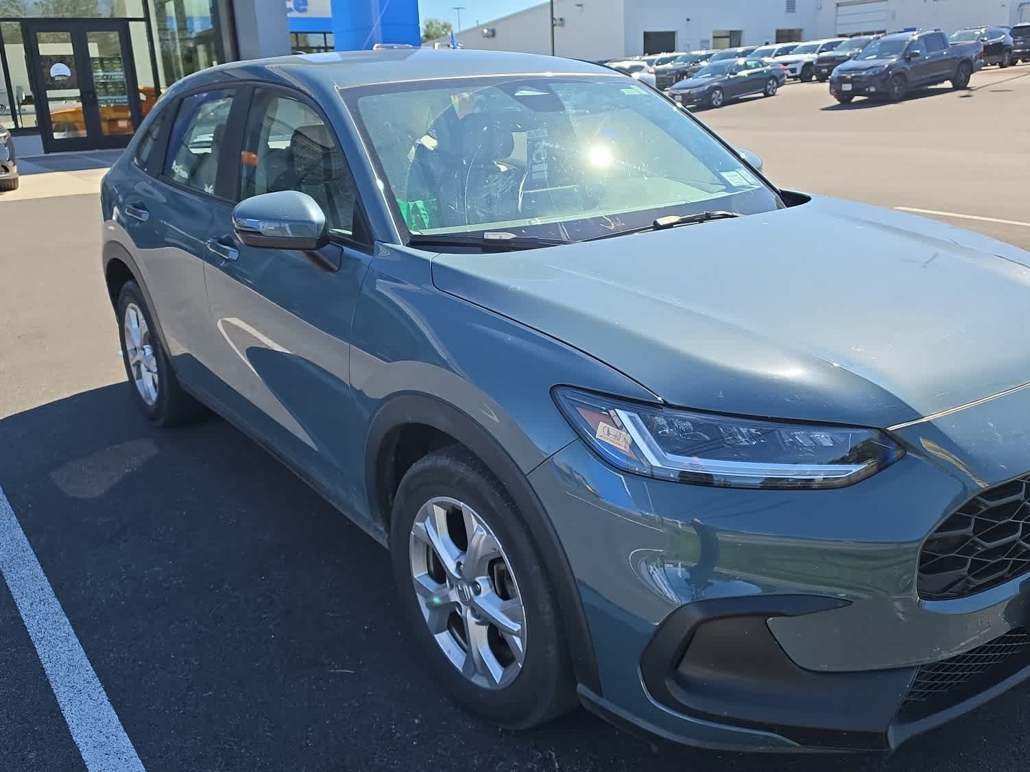 Used 2024 Honda HR-V LX image 3