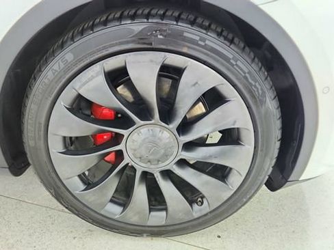 Used 2022 Tesla Model Y Performance image 61