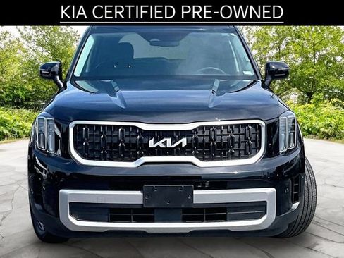 Certified 2023 Kia Telluride EX w/ EX Captain's Chair Package AWD/4WD image 3