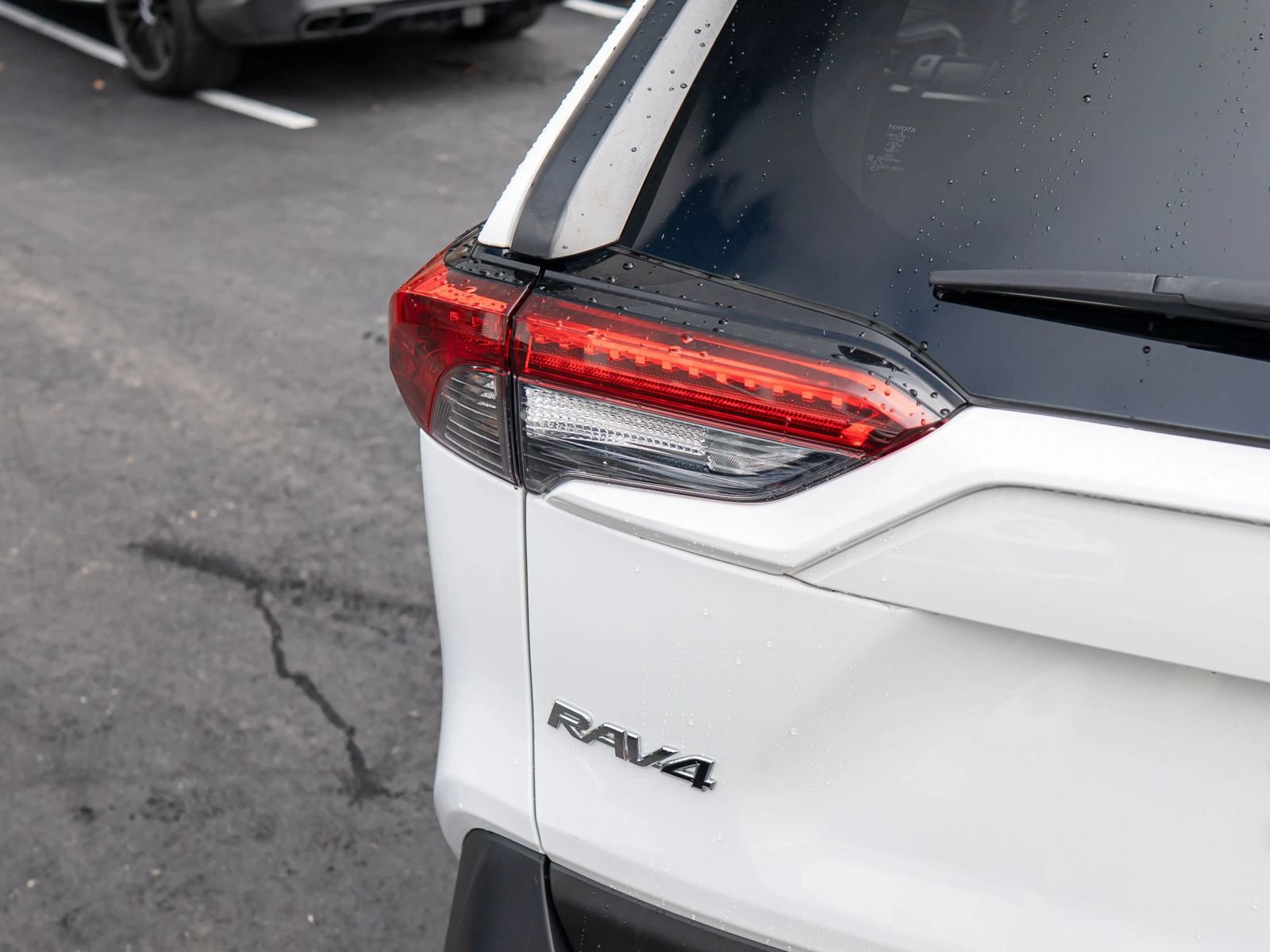 Used 2019 Toyota RAV4 LE w/ All Weather Liner Package AWD/4WD image 43
