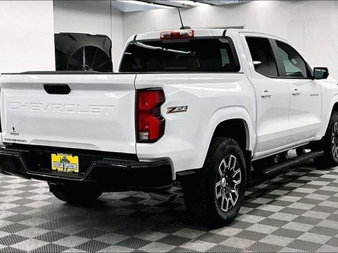 Used 2023 Chevrolet Colorado Z71 w/ Z71 Convenience Package 2 image 12