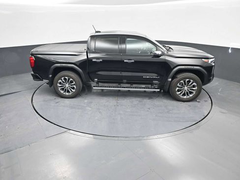 Used 2023 GMC Canyon Denali image 38
