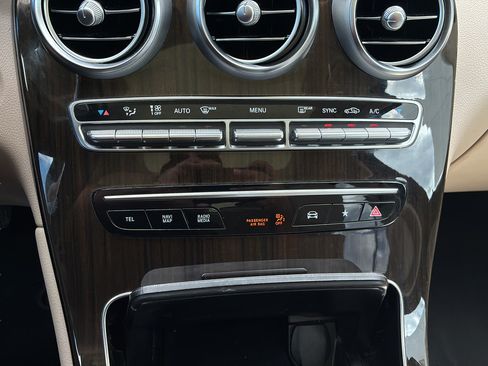 Used 2022 Mercedes-Benz GLC 300 image 22