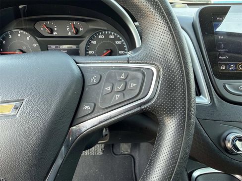 Used 2023 Chevrolet Malibu LT image 16
