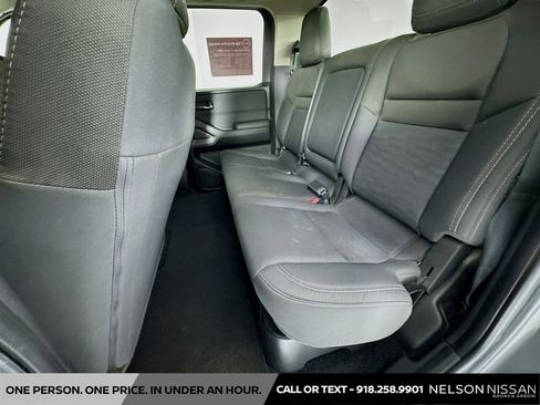 Used 2024 Nissan Frontier SV w/ Technology Package RWD image 22