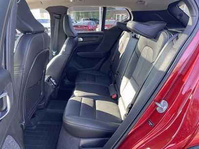 Used 2024 Volvo XC40 B5 Plus w/ Climate Package