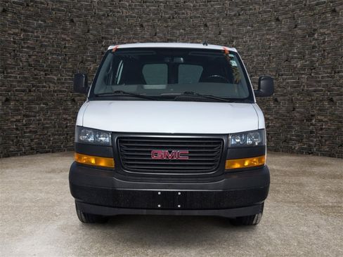 Used 2023 GMC Savana 2500 w/ Driver Convenience Package image 5