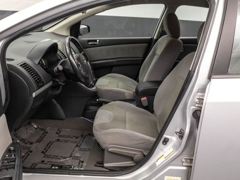 Used 2010 Nissan Sentra 2.0 SR w/ Convenience Pkg image 6
