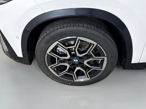 Used 2026 BMW X1 xDrive28i w/ Technology Package AWD/4WD image 30