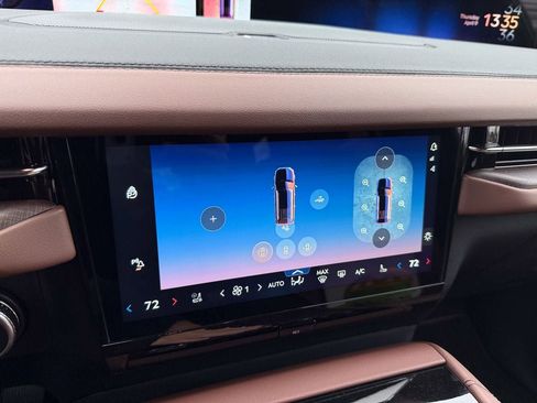 New 2026 Lincoln Navigator Reserve image 39