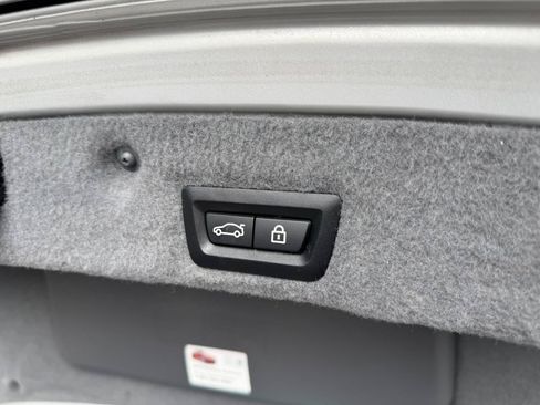 Used 2011 BMW 750Li RWD image 37
