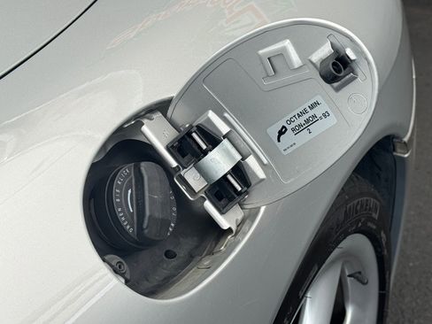 Used 1999 Porsche 911 Cabriolet image 38