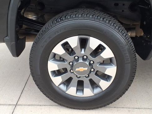 Used 2021 Chevrolet Silverado 2500 Custom image 13