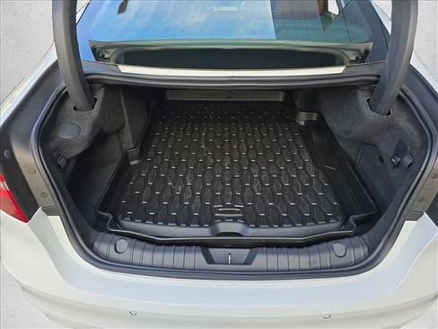 Used 2024 Jaguar XF R-Dynamic SE image 12