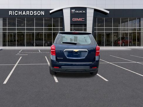 Used 2017 Chevrolet Equinox LS FWD image 4