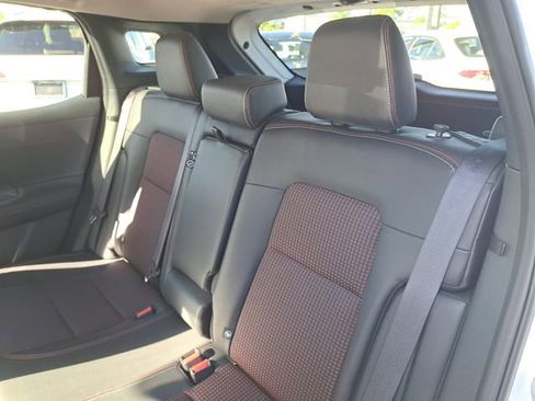 Used 2025 Nissan Kicks SR image 12