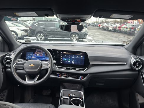 Used 2025 Chevrolet Equinox LT w/ Convenience Package II image 27