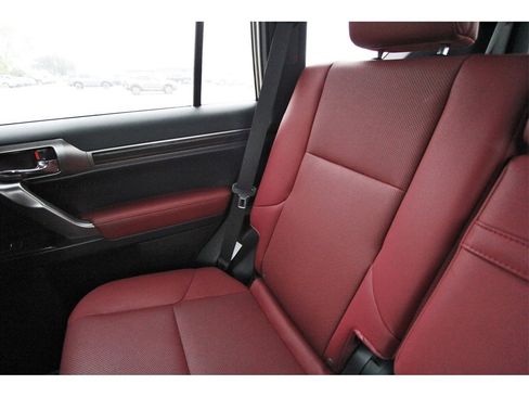 Used 2022 Lexus GX 460 Premium image 11