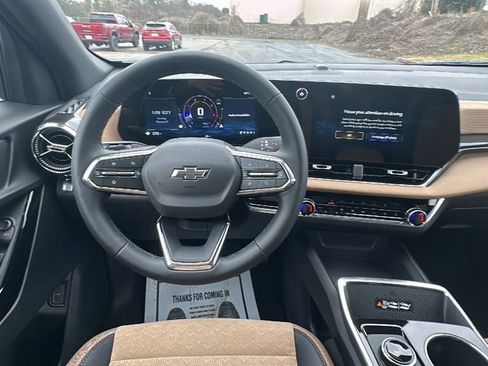 New 2026 Chevrolet Equinox ACTIV w/ Safety and Technology Package image 18