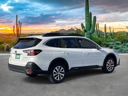 Used 2022 Subaru Outback Premium AWD/4WD image 3