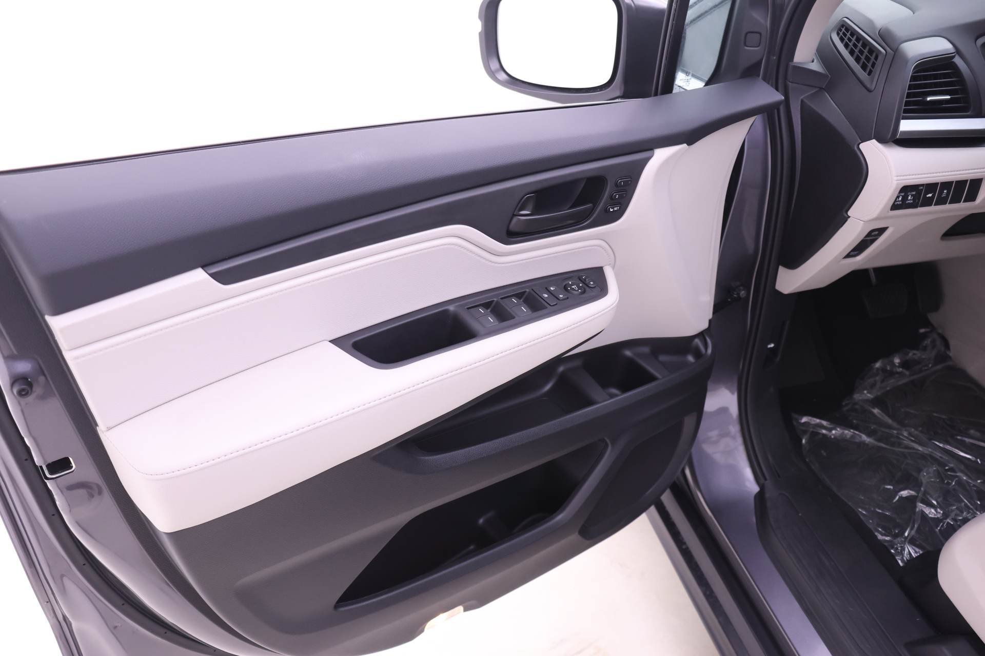 New 2027 Honda Odyssey EX-L image 9