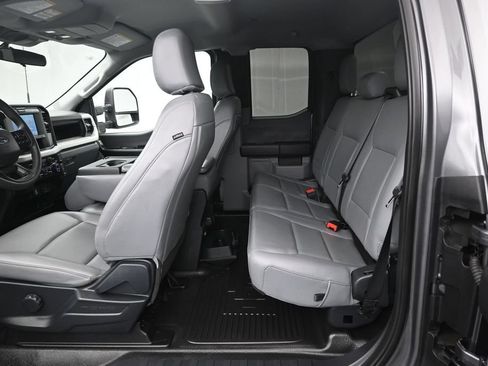 Certified 2025 Ford F250 XL RWD image 17